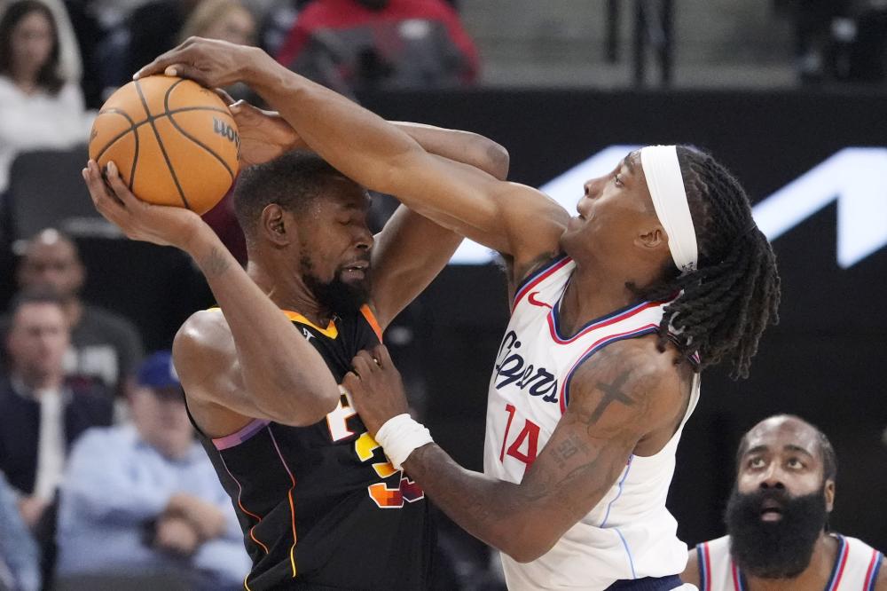 赛季初的他 赛季初的他