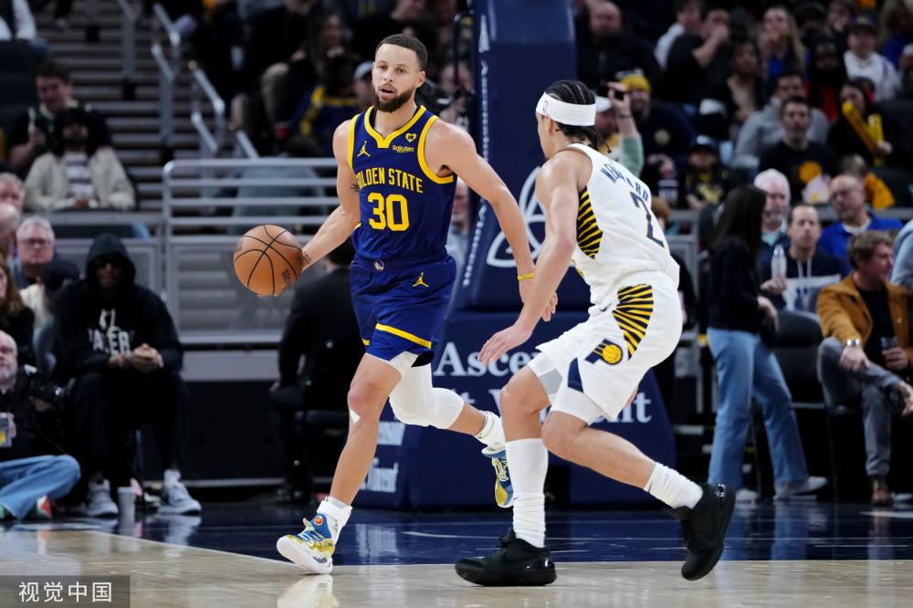 球员在场上 球员在场上